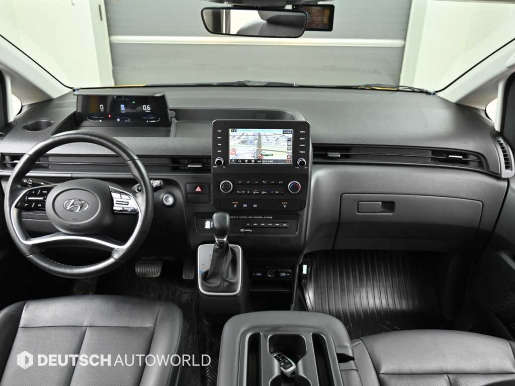 HYUNDAI Staria - Vista 7