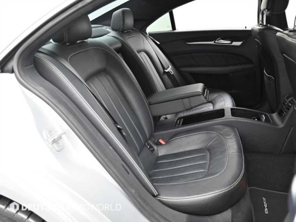 Mercedes Benz CLS Class - Vista 12