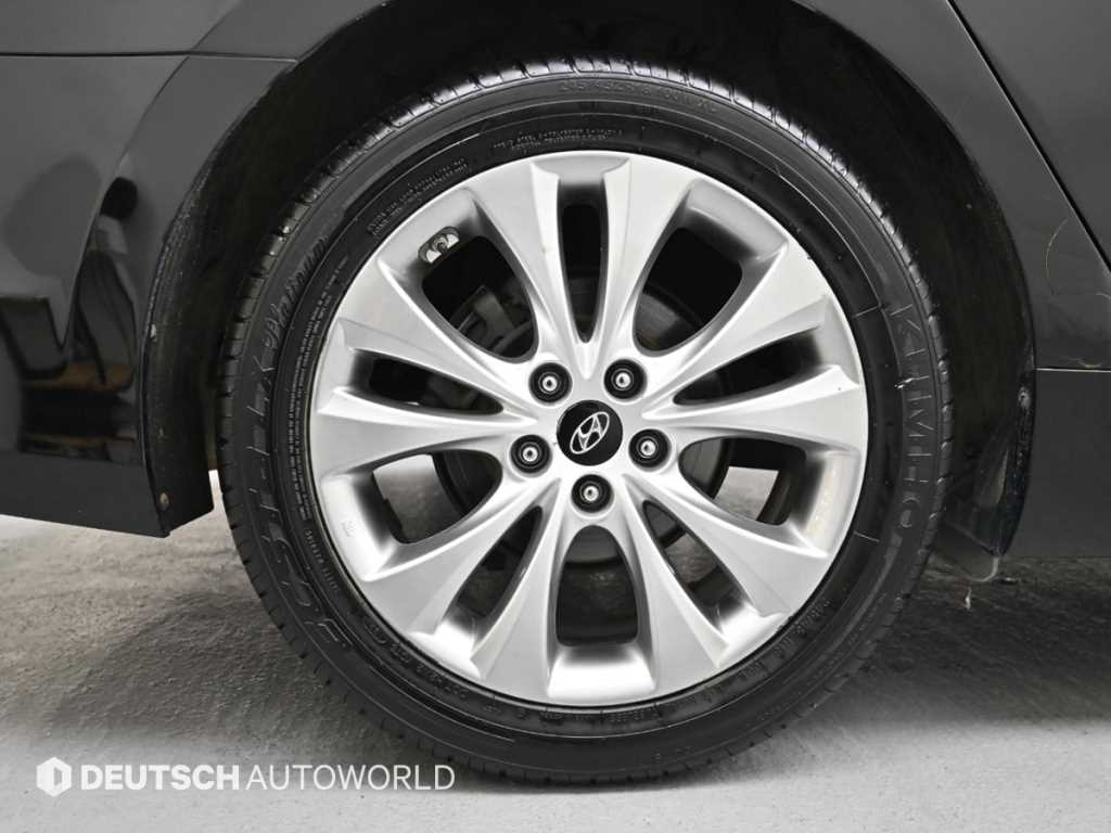 HYUNDAI Grandeur - Vista 6