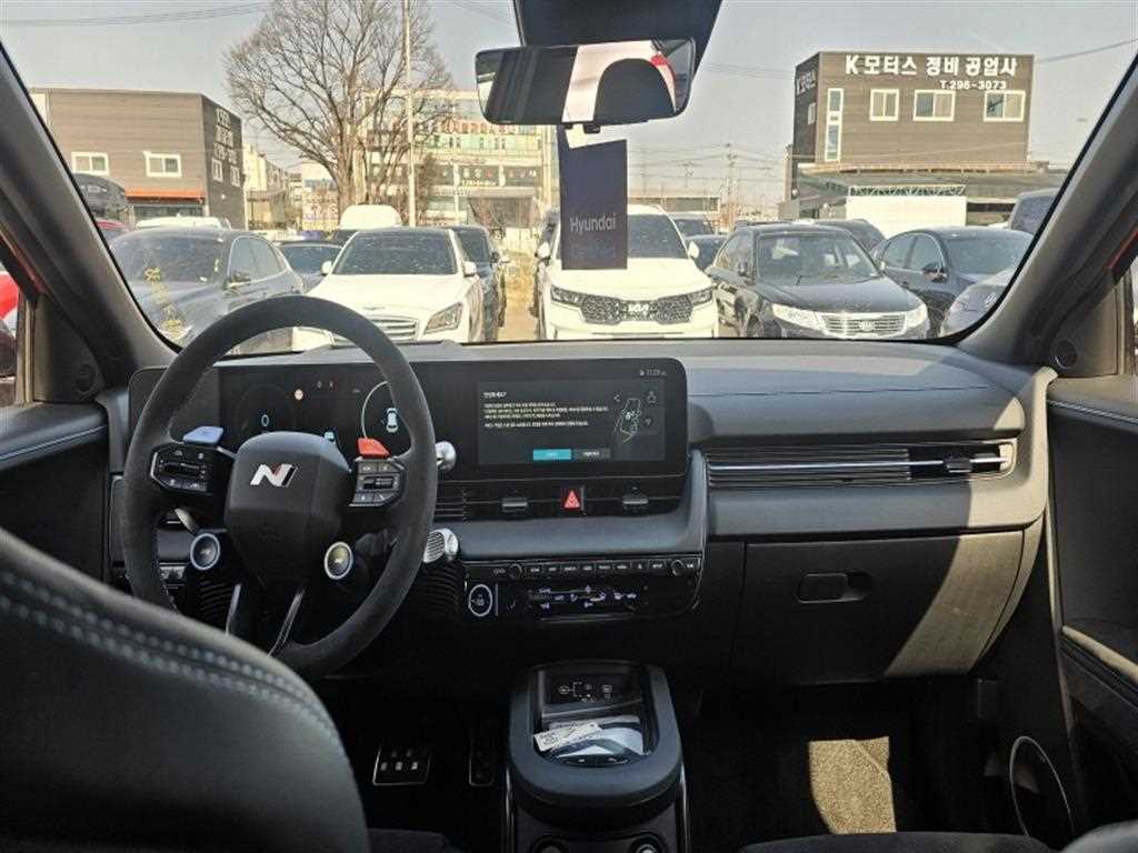 HYUNDAI Ioniq 5 - Vista 5