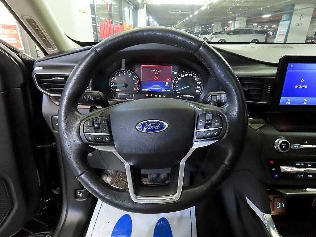 Ford Explorer - Vista 9