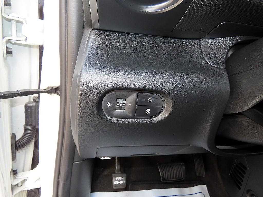 HYUNDAI Casper - Vista 12