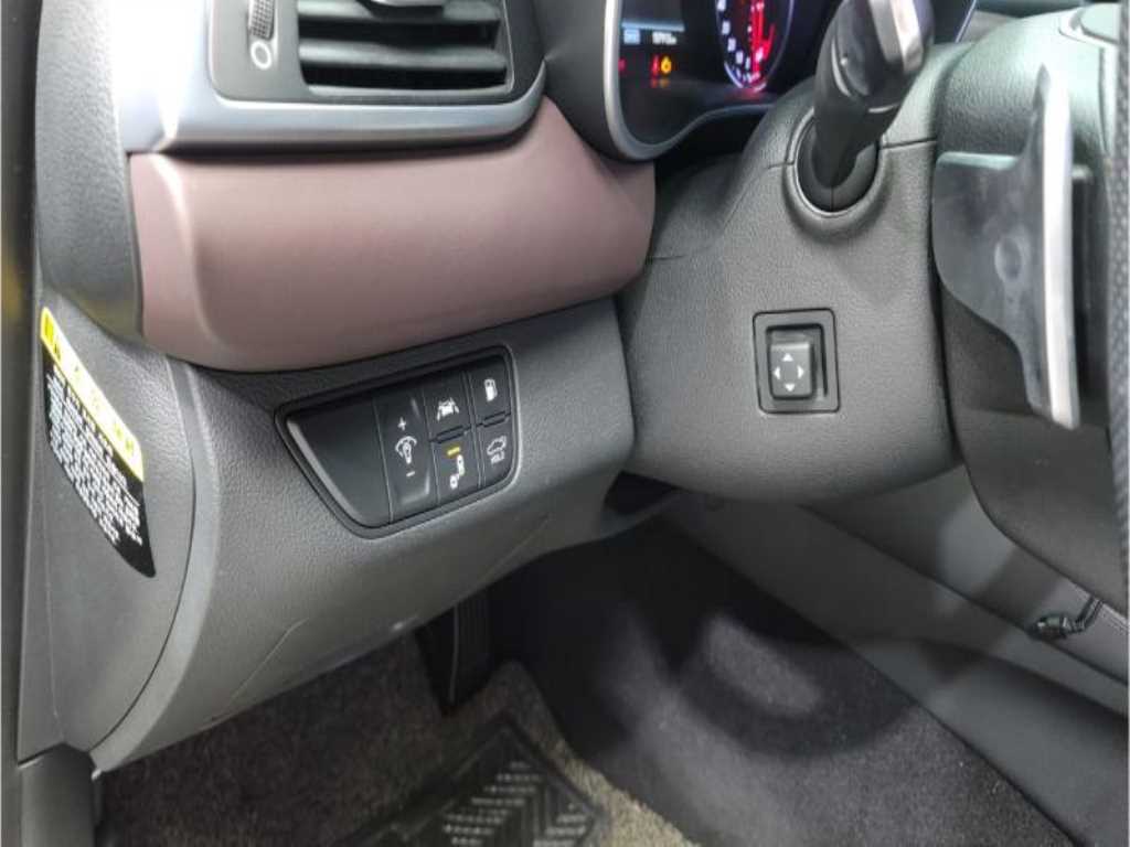 Genesis G70 - Vista 9