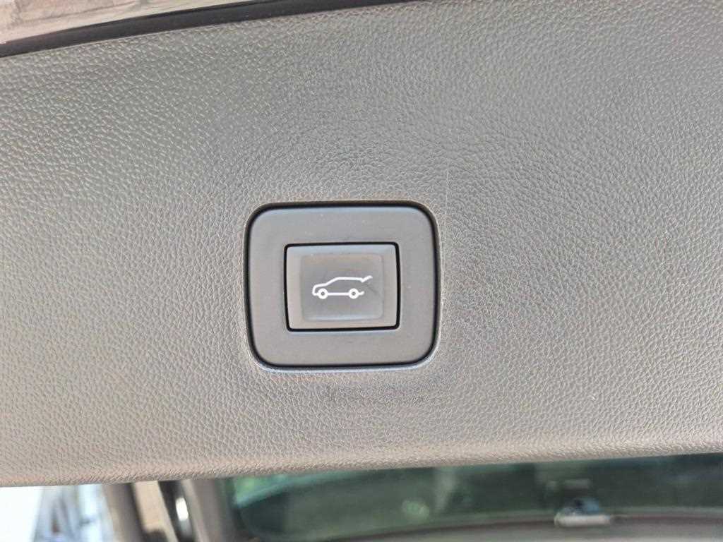 Chevrolet Trax 2025 Negro - Importación desde Corea - HF Imports Iquique - Foto 17