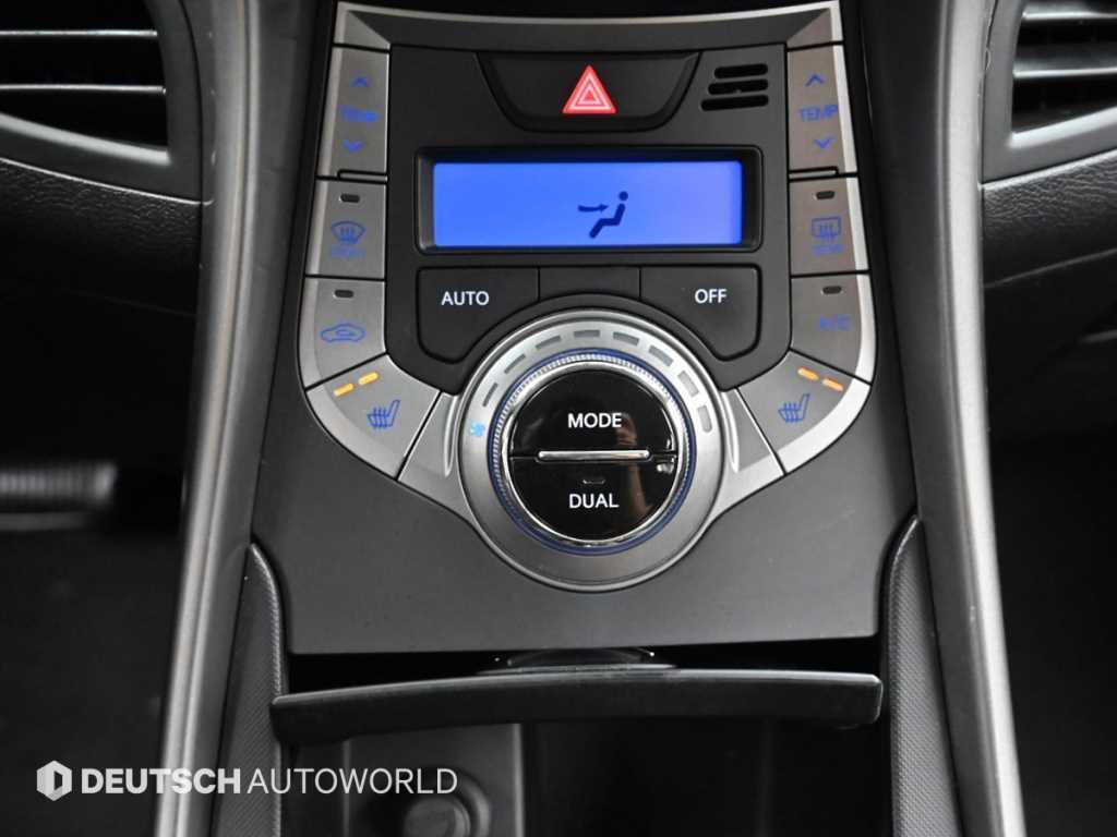 HYUNDAI Avante 2013 Plateado - Importación desde Corea - HF Imports Iquique - Foto 17