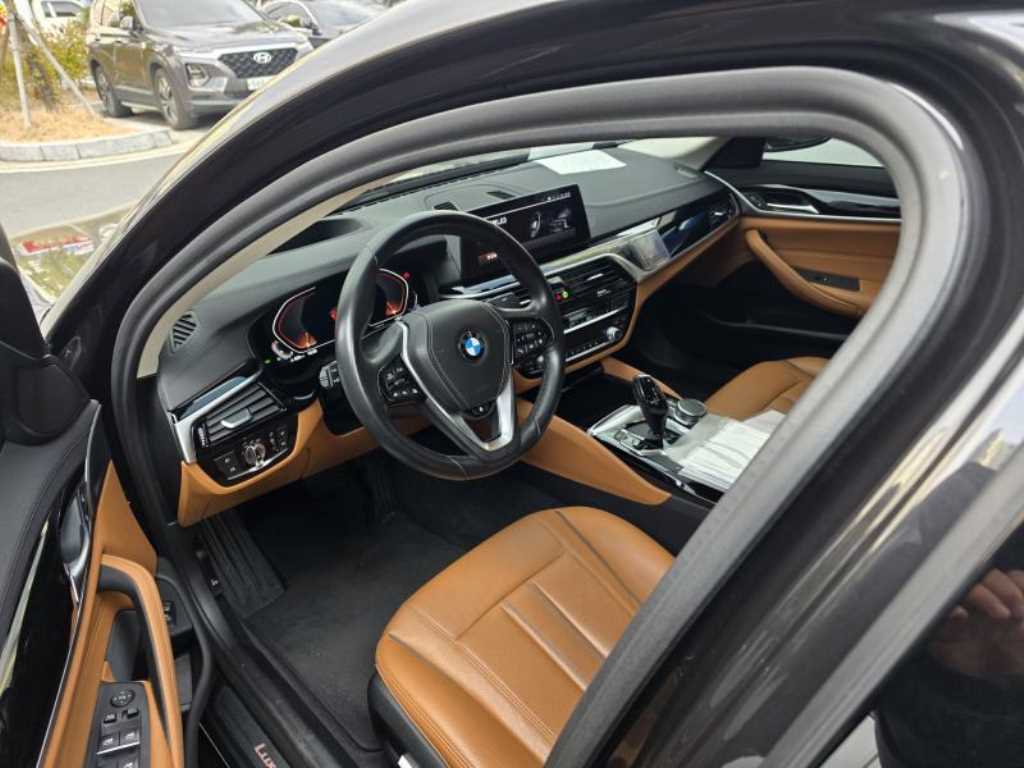 BMW 5 Series - Vista 2