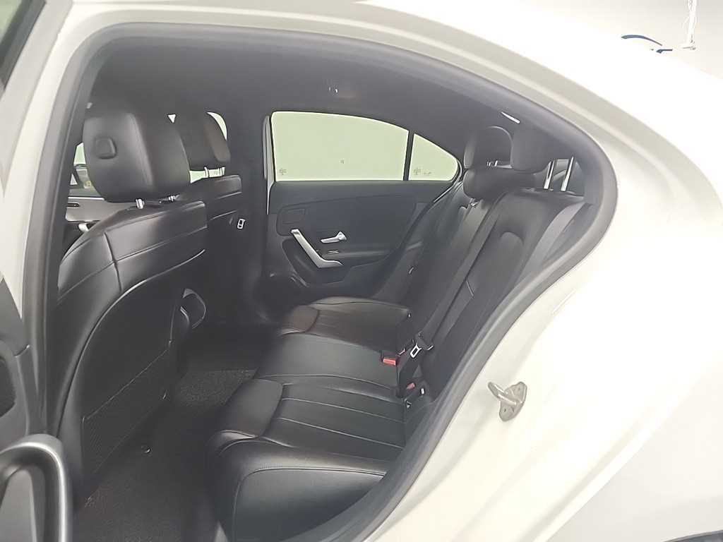 Mercedes Benz A Class - Vista 12