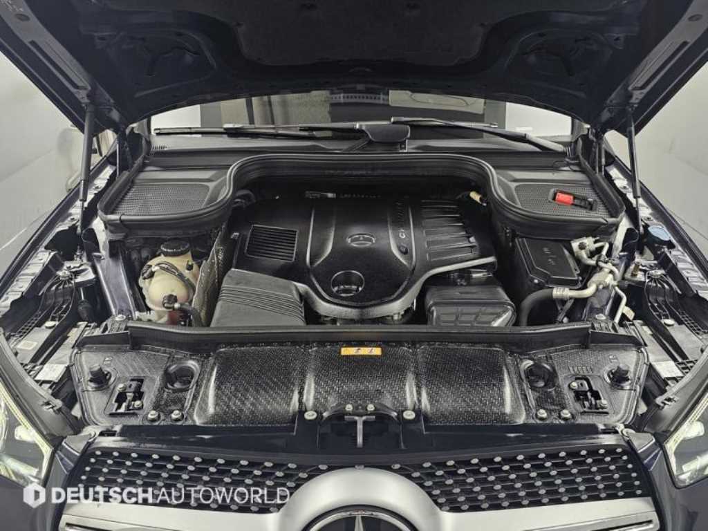 Mercedes Benz GLE Class - Vista 6