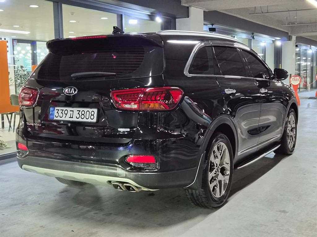 KIA Sorento - Vista 4