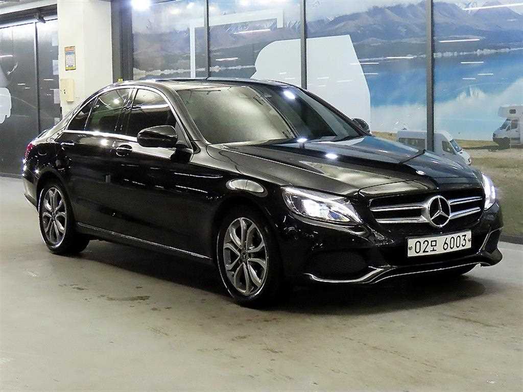 Mercedes Benz C Class 2017 Negro - Importación desde Corea - HF Imports Iquique - Foto 1
