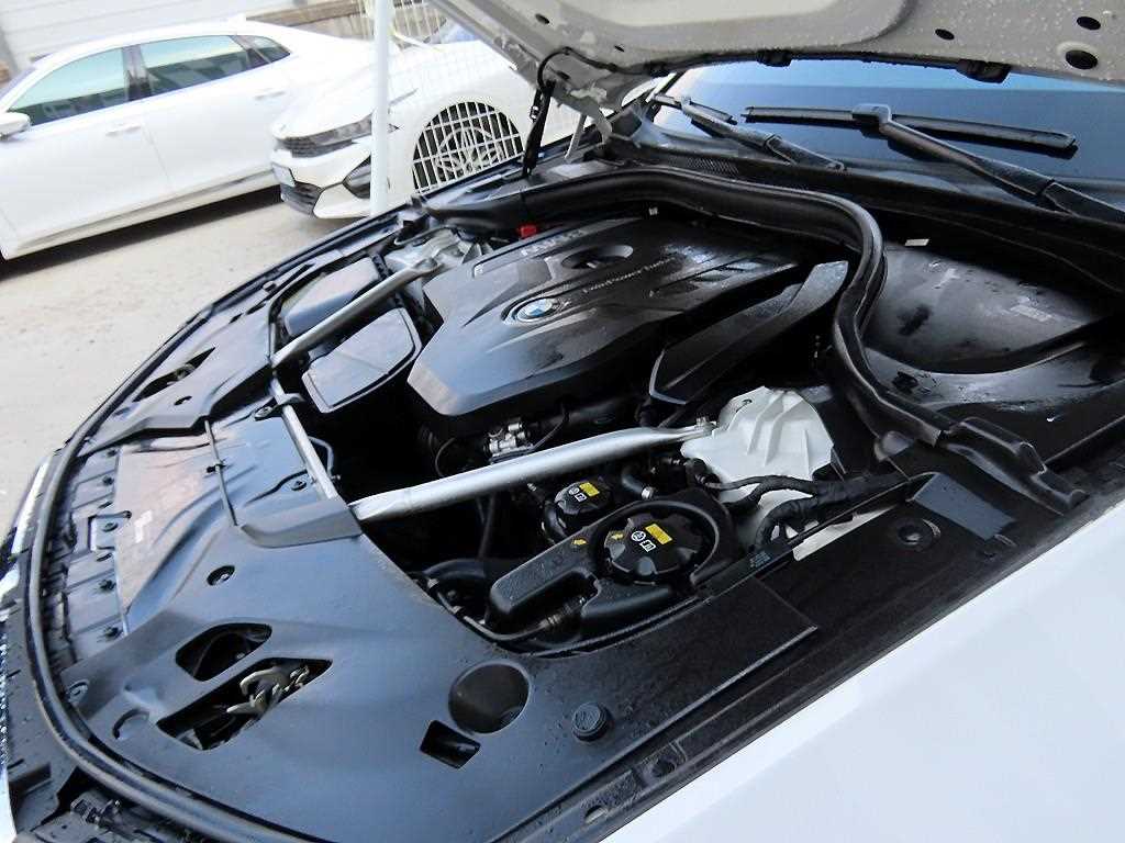 BMW 5 Series 2018 Blanco - Importación desde Corea - HF Imports Iquique - Foto 18