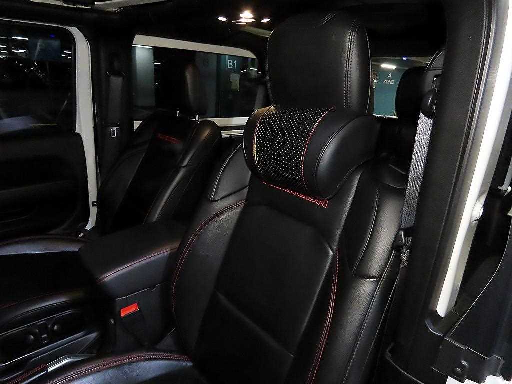 Jeep Wrangler - Vista 7