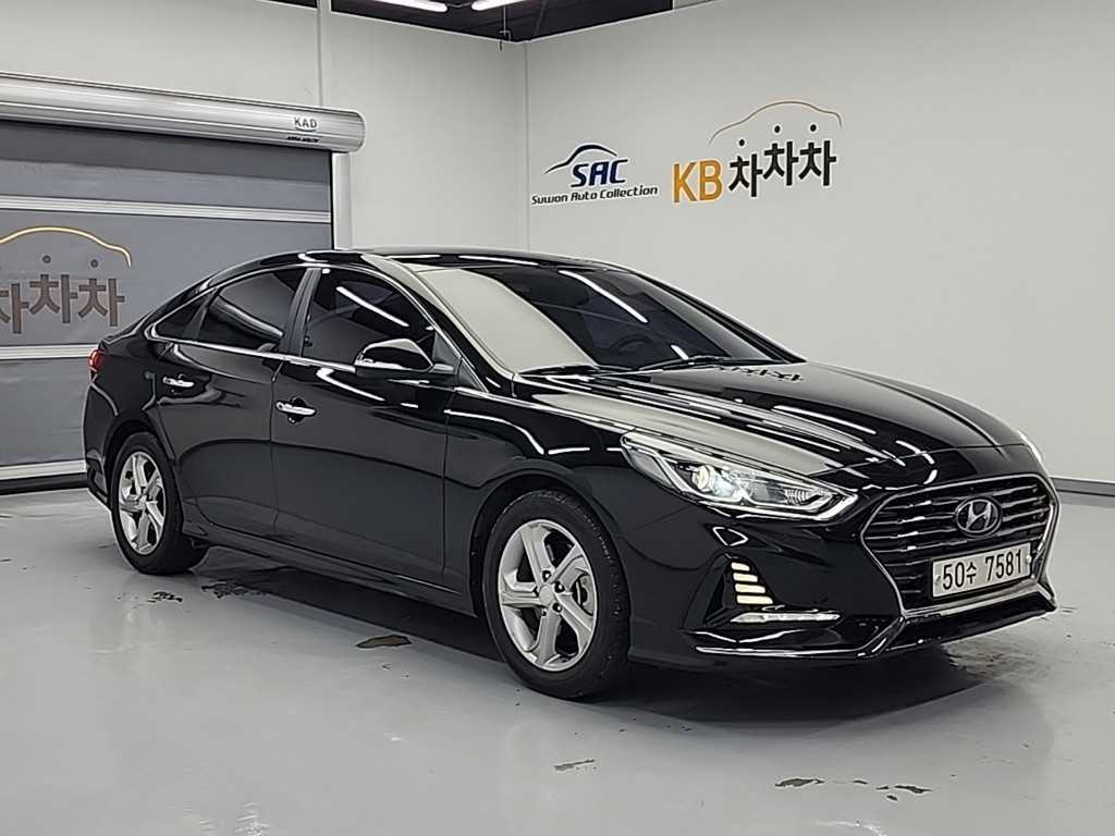 HYUNDAI Sonata - Vista 4