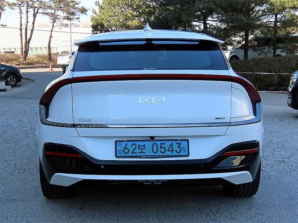 KIA EV6 - Vista 4