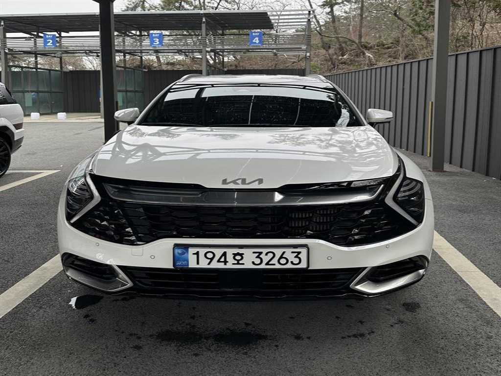 KIA Sportage 2023 Blanco - Importación desde Corea - HF Imports Iquique - Foto 1