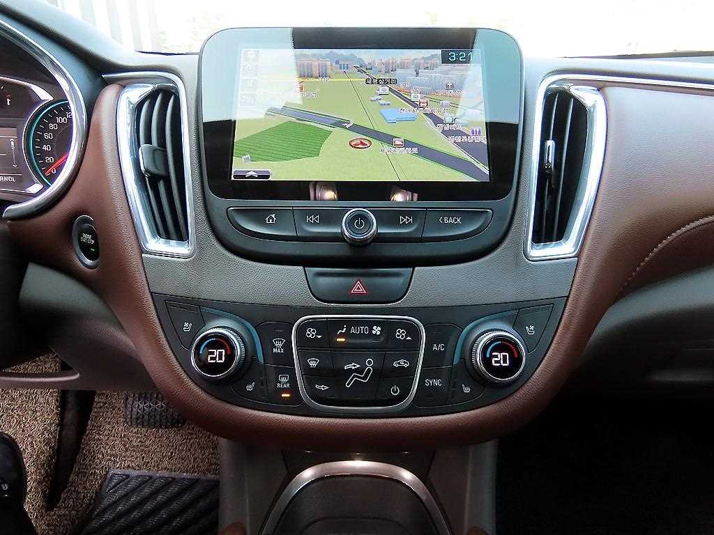 Chevrolet Malibu 2017 Azul - Importación desde Corea - HF Imports Iquique - Foto 13