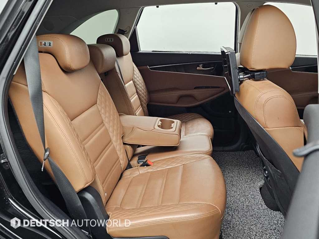KIA Sorento - Vista 12