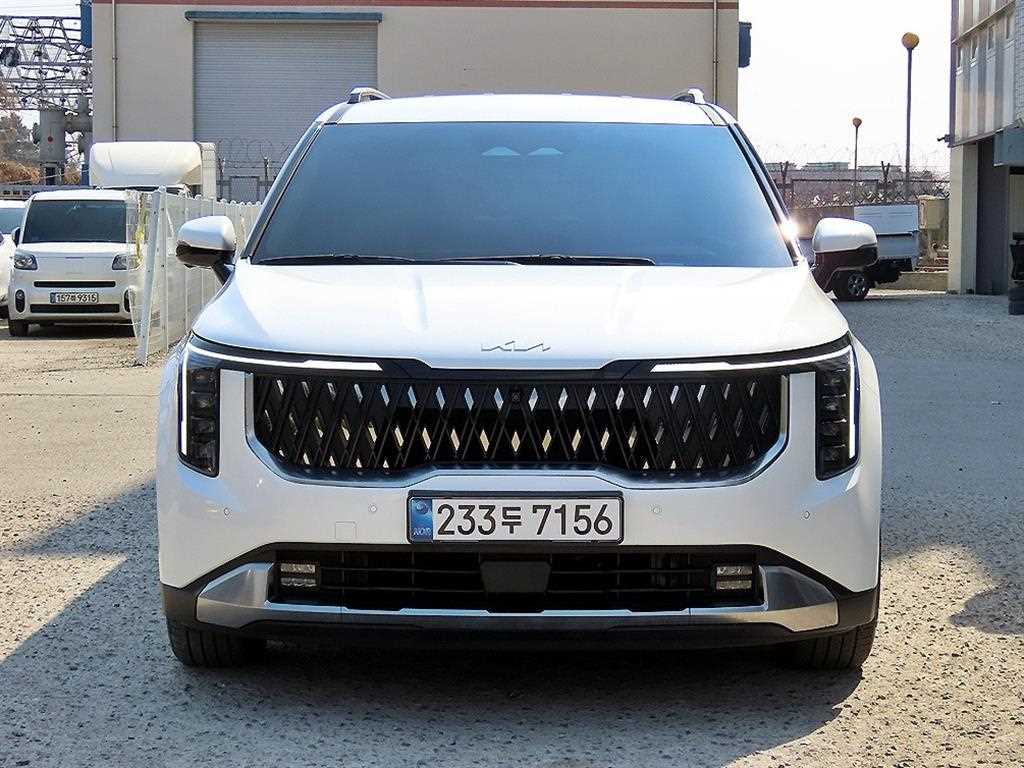 KIA Carnival 2025 Blanco - Importación desde Corea - HF Imports Iquique - Foto 1