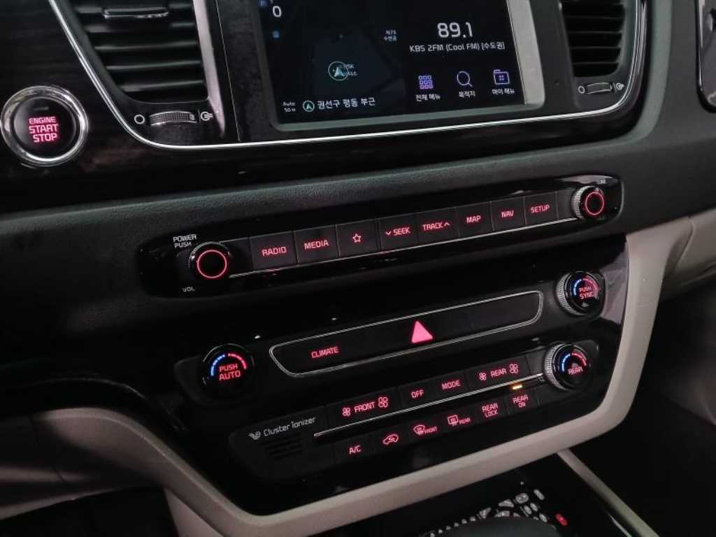 KIA Carnival 2019 Gris - Importación desde Corea - HF Imports Iquique - Foto 13