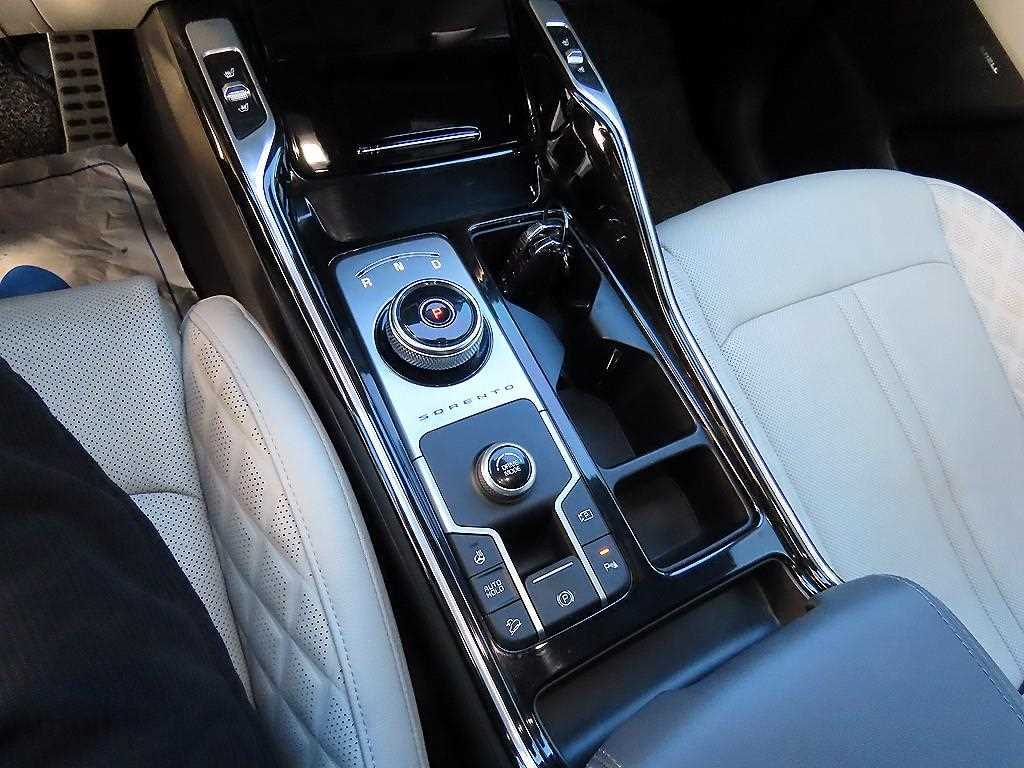 KIA Sorento - Vista 11