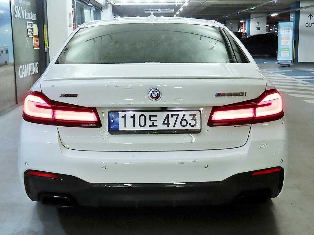 BMW 5 Series - Vista 5