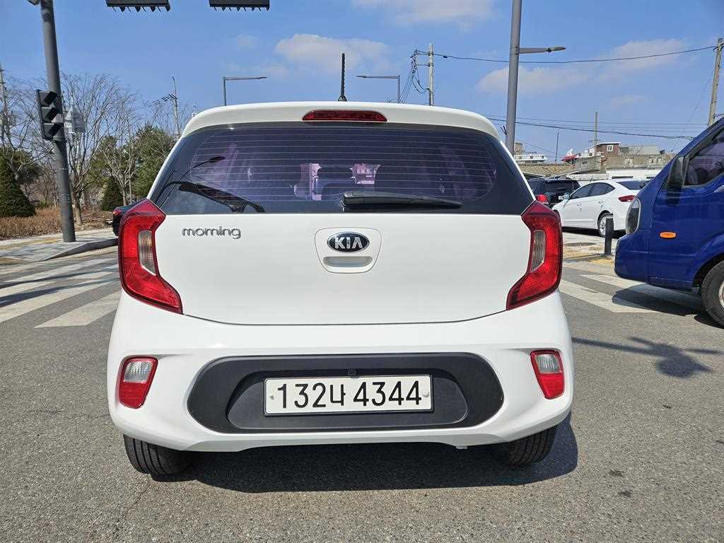 KIA Morning - Vista 5
