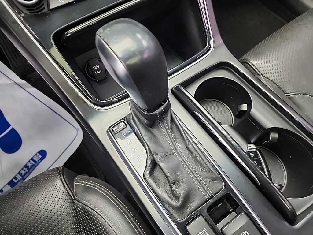 HYUNDAI Grandeur - Vista 7