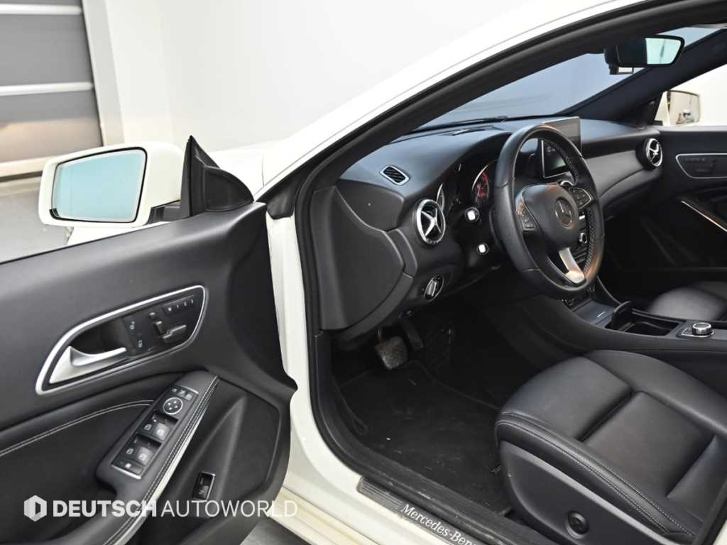 Mercedes Benz CLA Class - Vista 11