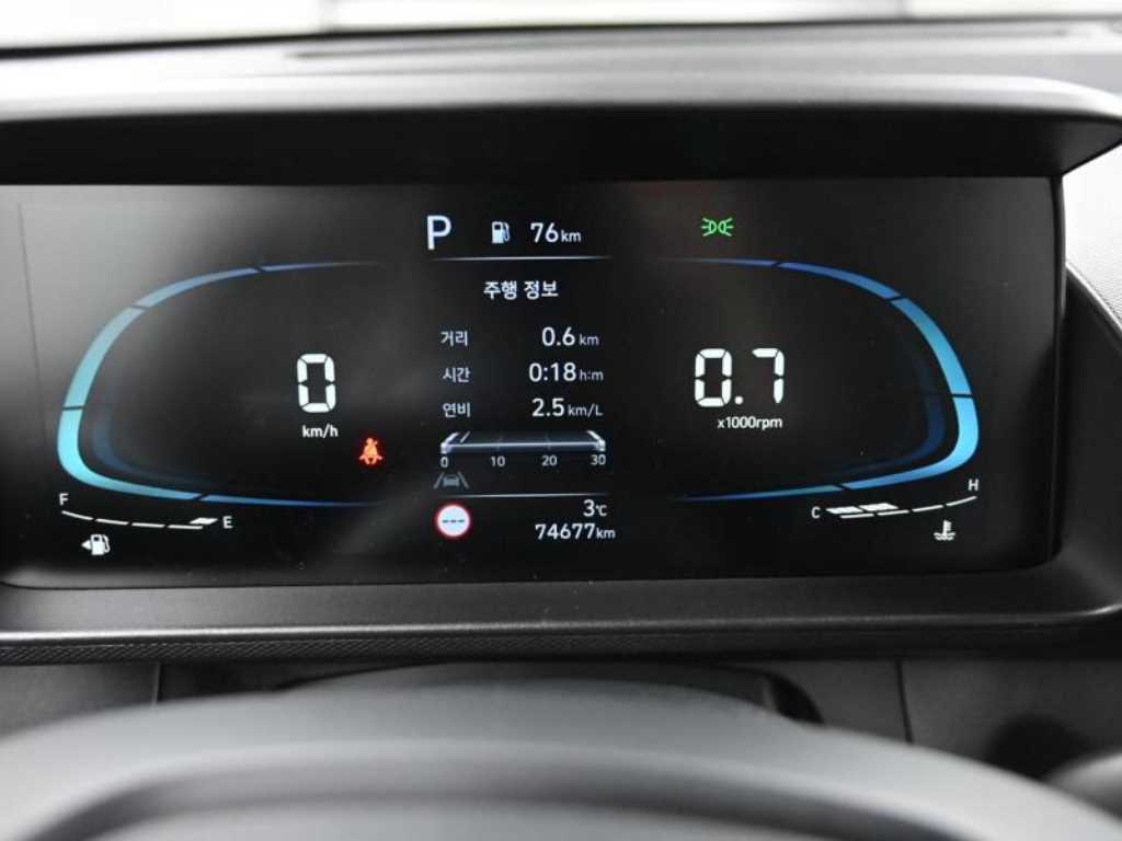 HYUNDAI Casper - Vista 8