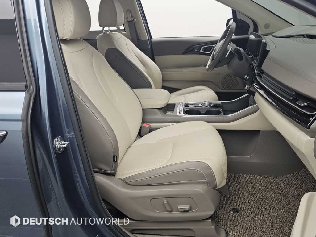 KIA Carnival - Vista 10