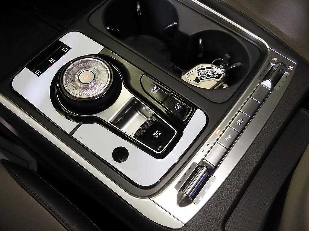 KIA Carnival 2025 Blanco - Importación desde Corea - HF Imports Iquique - Foto 13