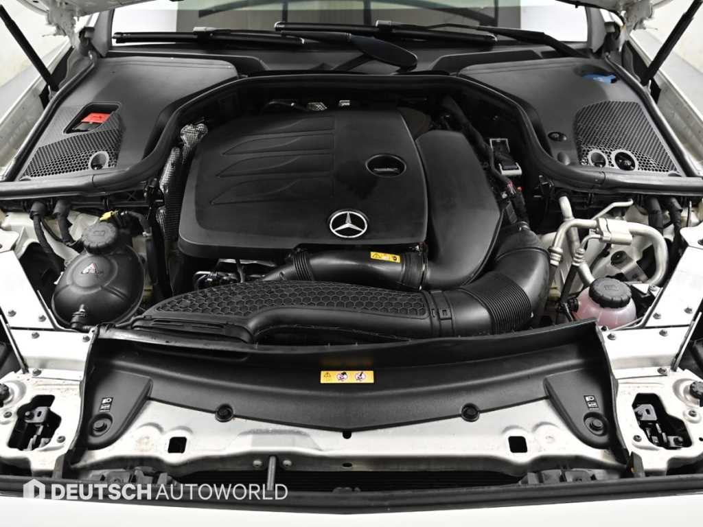 Mercedes Benz E class - Vista 6