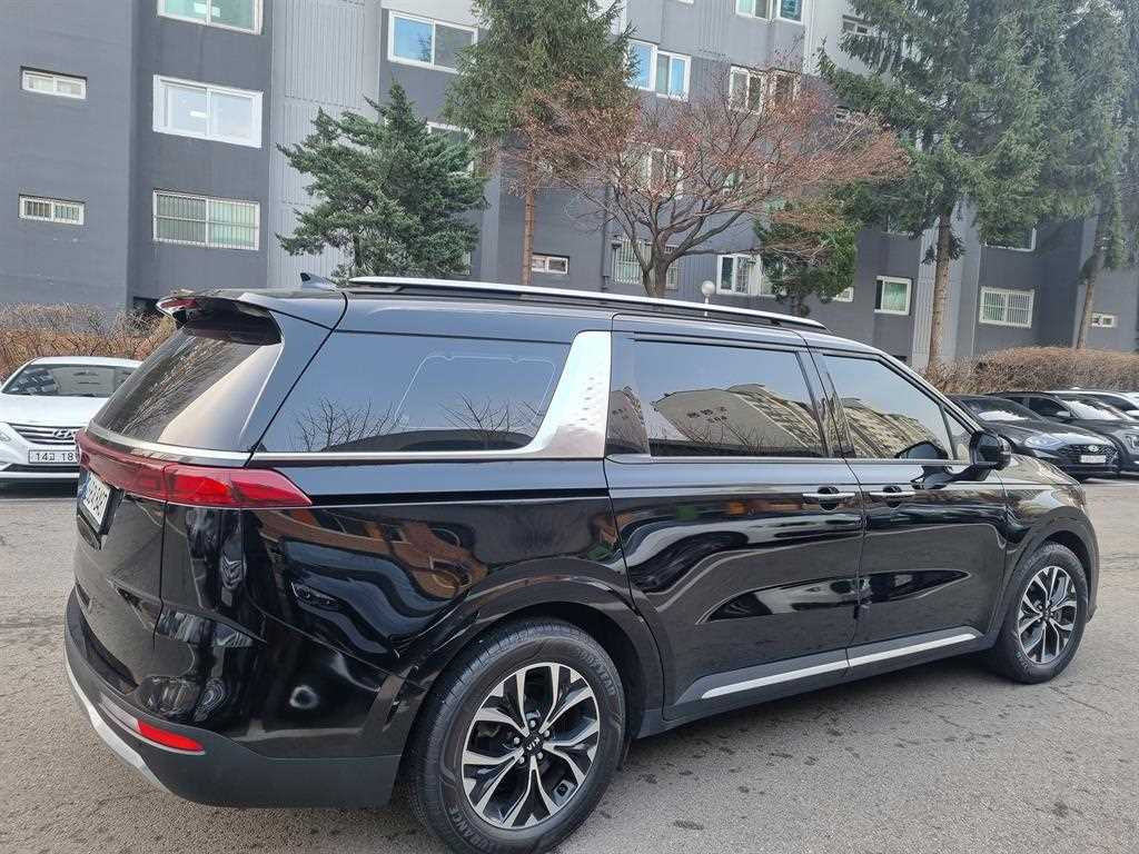 KIA Carnival - Vista 2