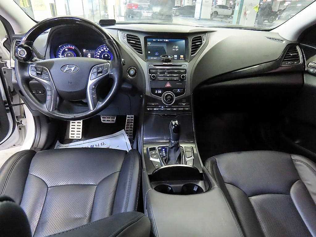HYUNDAI Grandeur - Vista 10