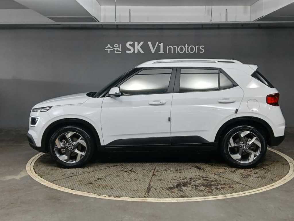 HYUNDAI Venue - Vista 2