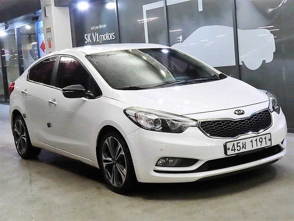 KIA K3 2015 Blanco - Importación desde Corea - HF Imports Iquique - Foto 1