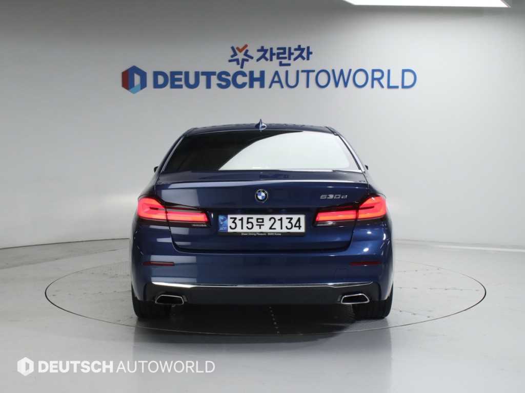 BMW 5 Series - Vista 4