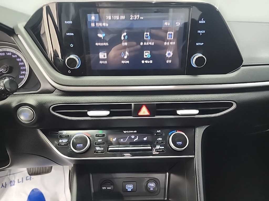 HYUNDAI Sonata - Vista 10