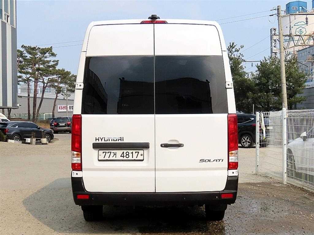 HYUNDAI Solati - Vista 4