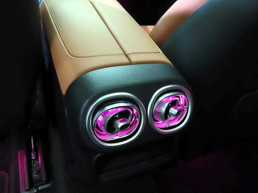 Mercedes Benz GLC Class 2024 Negro - Importación desde Corea - HF Imports Iquique - Foto 14