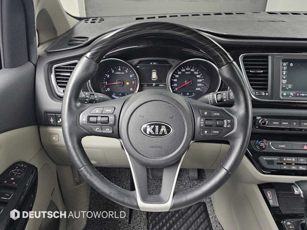 KIA Carnival 2019 - Importación desde Corea - HF Imports Iquique - Foto 13