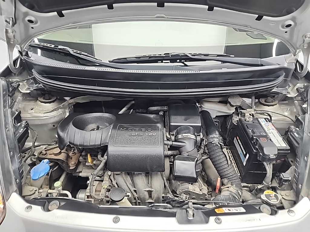 KIA Morning - Vista 5