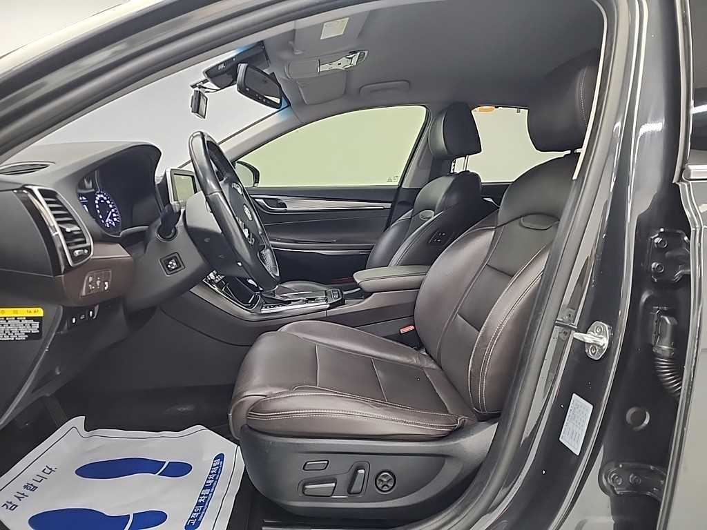 HYUNDAI Grandeur - Vista 11