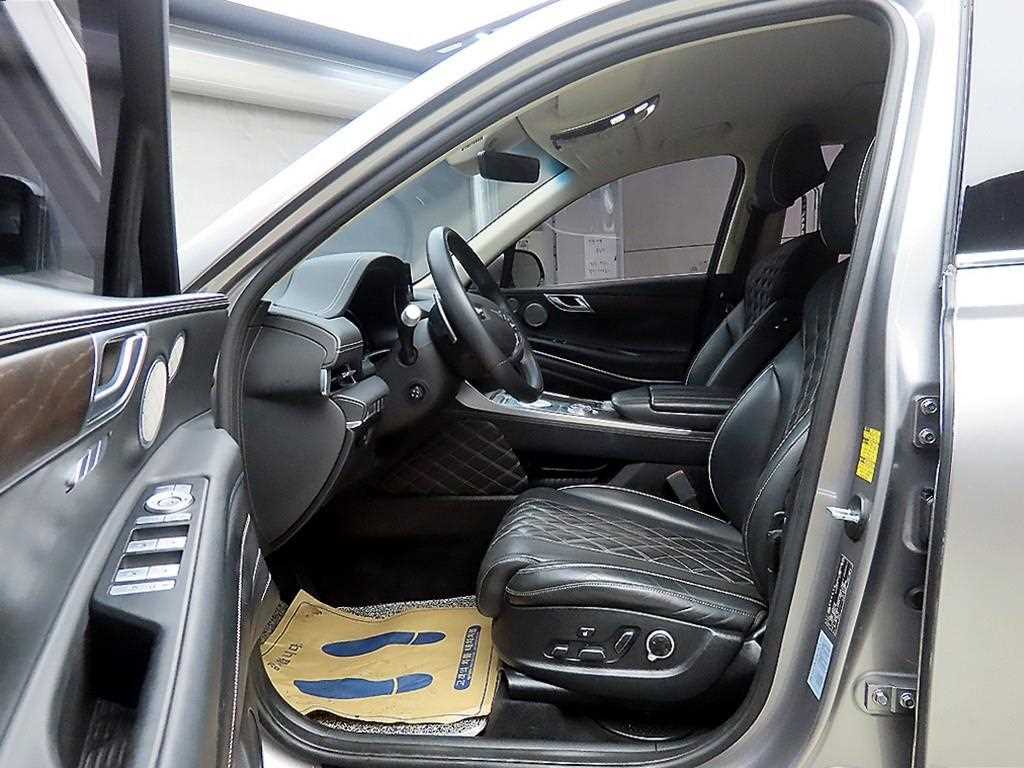 Genesis GV80 - Vista 5