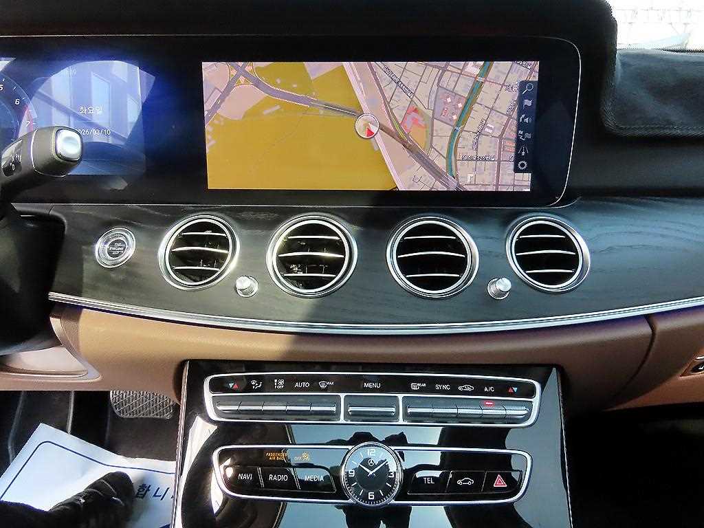 Mercedes Benz E class 2020 Blanco - Importación desde Corea - HF Imports Iquique - Foto 13