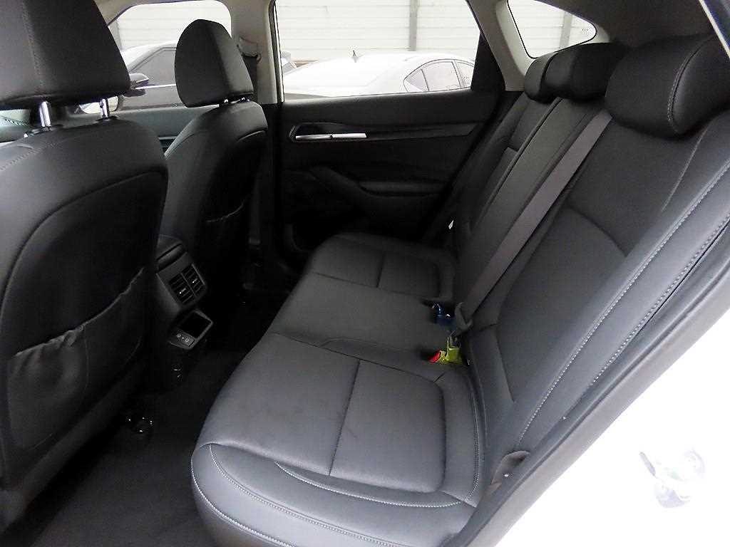 KIA Seltos - Vista 6