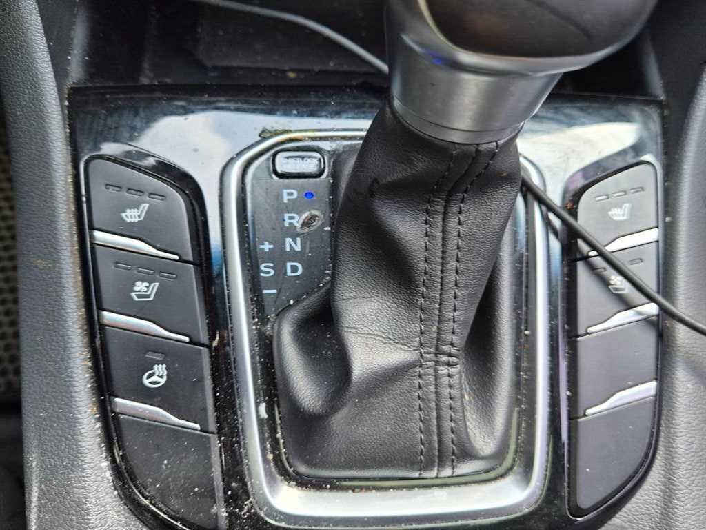 HYUNDAI Ioniq - Vista 8