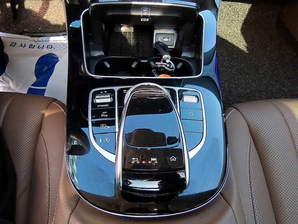 Mercedes Benz E class 2019 Negro - Importación desde Corea - HF Imports Iquique - Foto 13