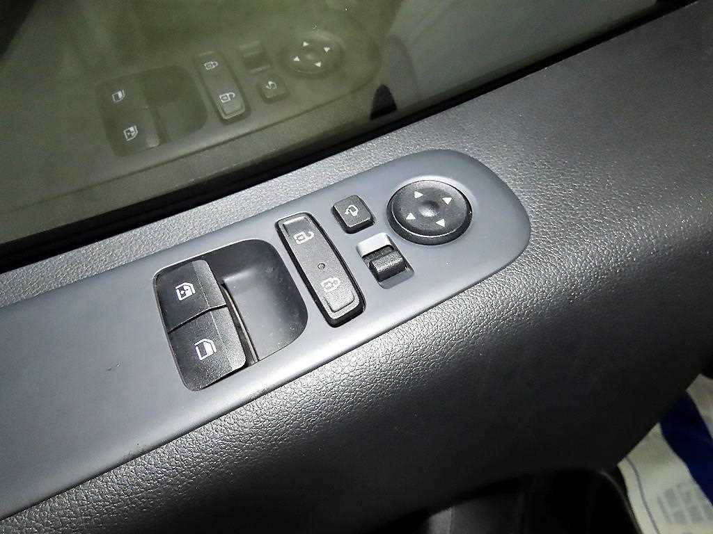 HYUNDAI Staria - Vista 11