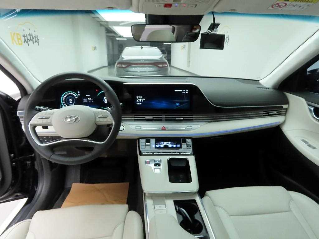 HYUNDAI Grandeur - Vista 6